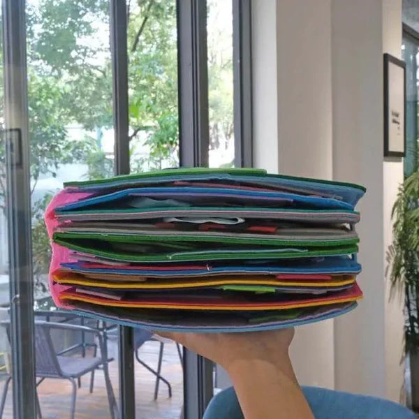 Livre d'histoire Montessori